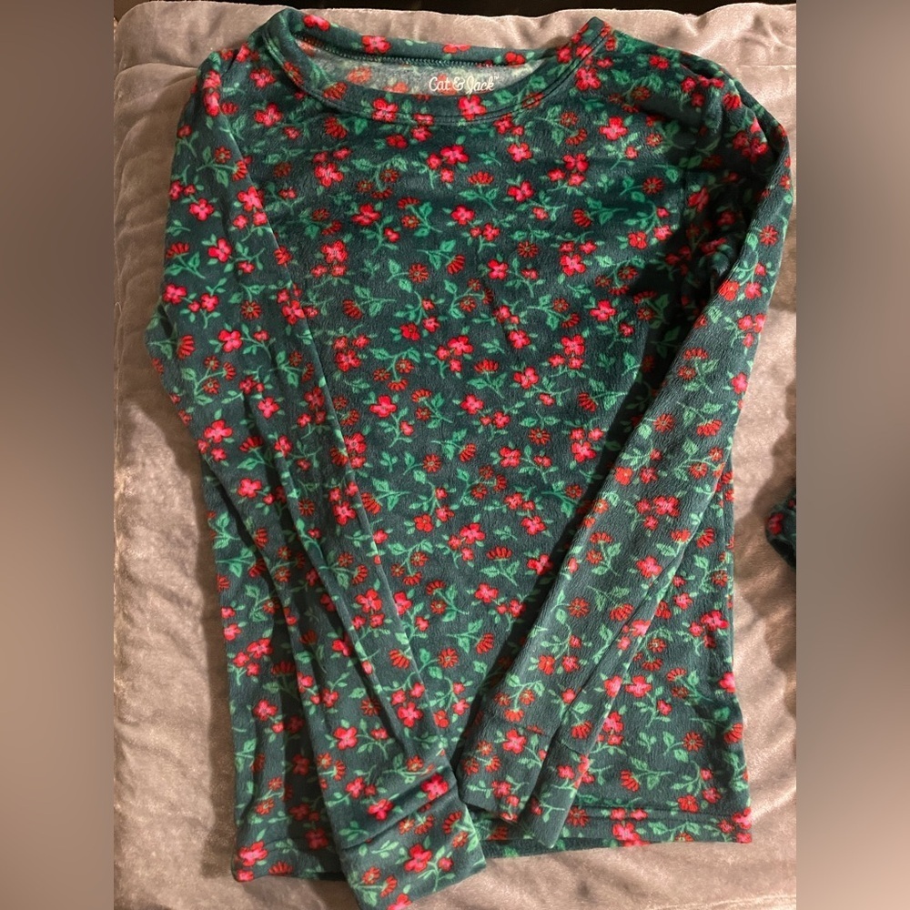 Cat & Jack Green and Red Floral Top